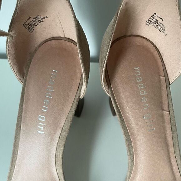 Madden Girl Nude Tan Faux Suede Ankle Strap Block Heels Bellaas Sz 9.5 NEW - Picture 5 of 10